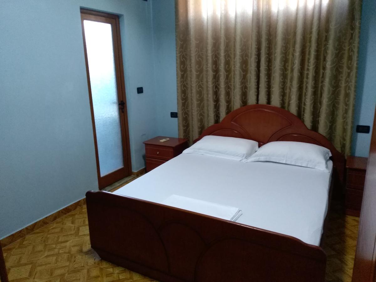 Hotel Gjeli Fier Exterior foto